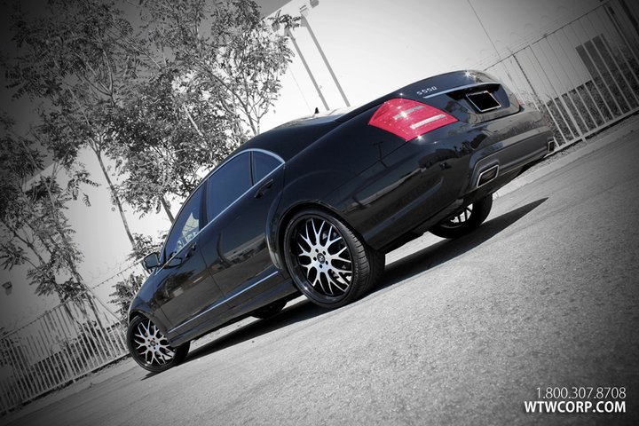 Koko Kuture Fann Machined Black on Mercedes Benz S Class